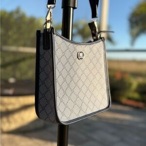 NWOT Nine West Nalini Medium Swing Blue Crossbody Bag | w/ Credit Card Holder |